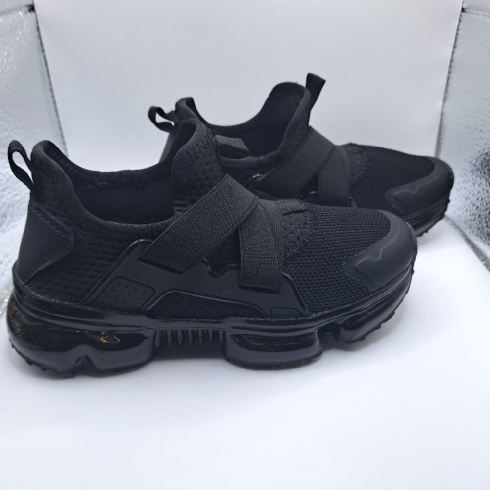 Forever Link Sports Sneakers Little boys black size 13